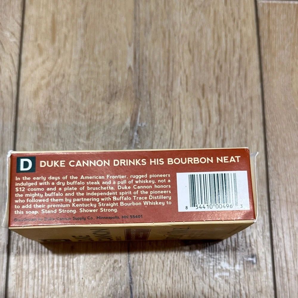 Duke Cannon Bourbon Soap Oak‎ Barrel Scent